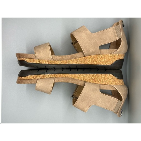 Adrienne Vittadini Taytum Taupe Open Toe Platform Sandals Shoes Sz 6M - Picture 8 of 10